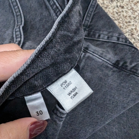 Reformation 80s Ultra High Cigarette Jeans in Yuma - Picture 15 of 16